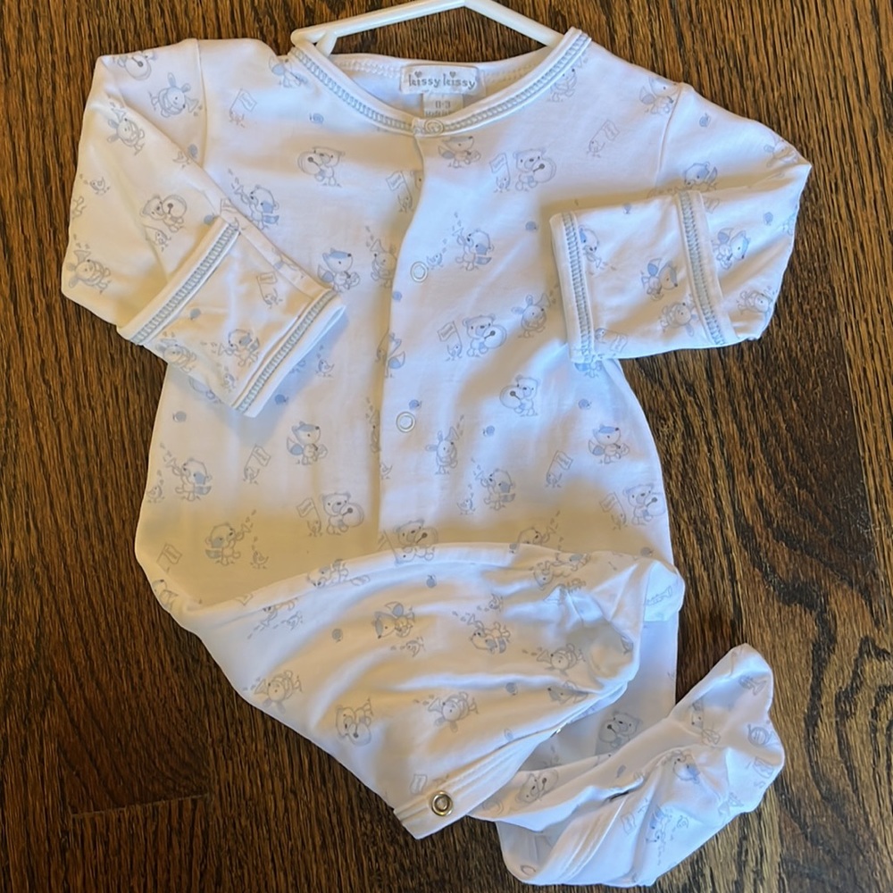 Kissy Kissy Footie. EUC. 0-3 month. Precious!